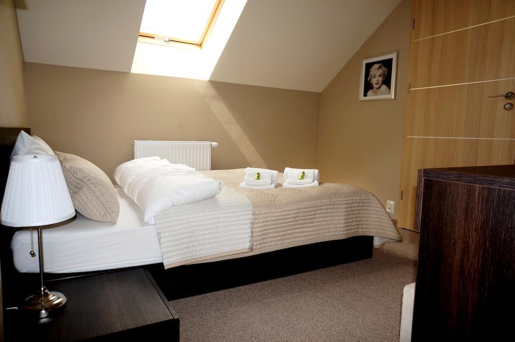 Villa Modlin Airport Nowy Dwor Mazowiecki Room photo